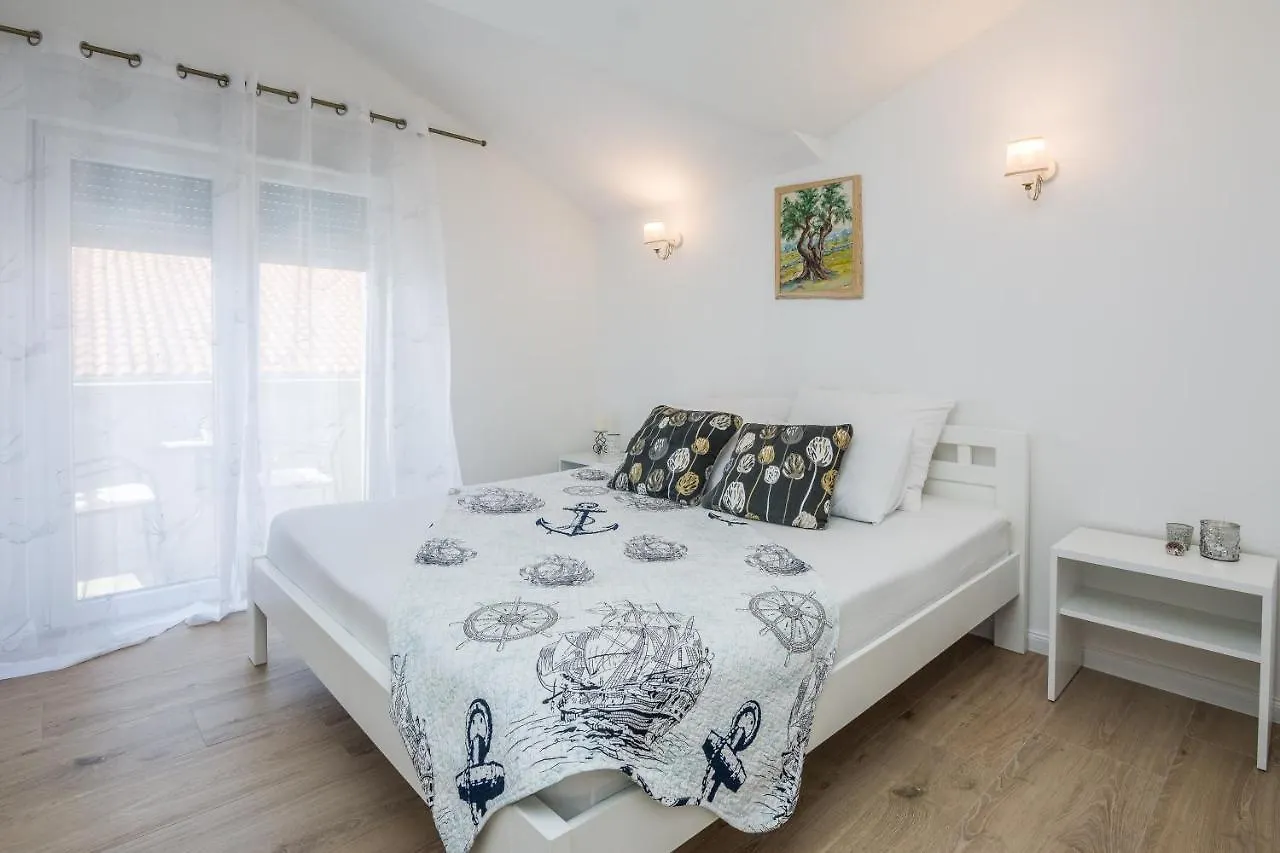 Apartment Velika Obala 2 Bibinje Kroatien